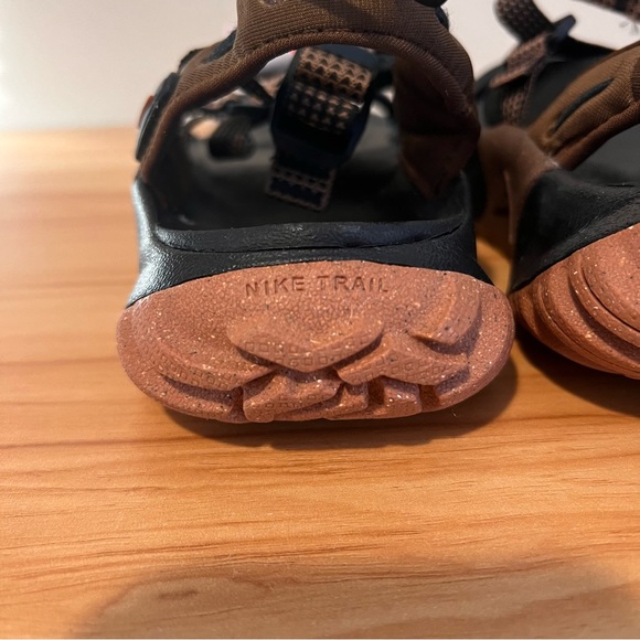 Nike | Oneonata Trail Sandals - Picture 6 of 13